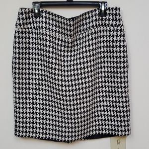 Houndstooth Pencil Skirt - Size 14 - The Limited